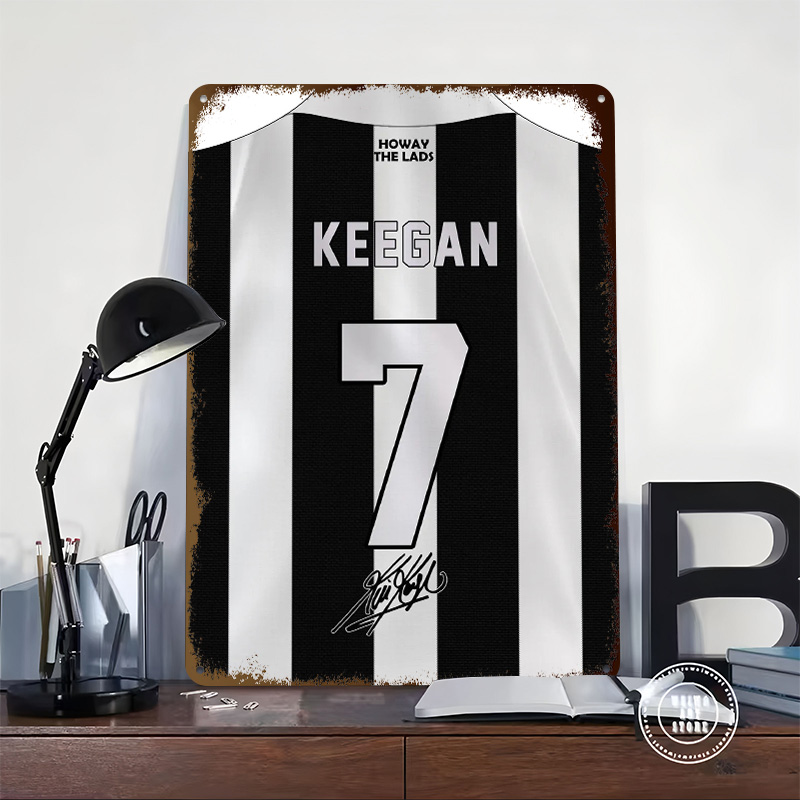 Poster Tim Sepak Bola Newcastl - Desk Setup Poster ulasan dan harga